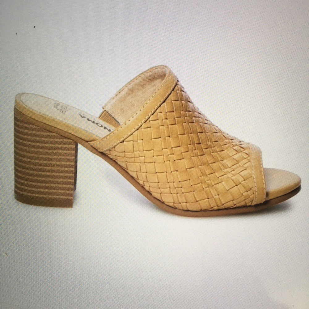 Sonoma Woven Tan Open-Toe Block Heel Sandal - Picture 2 of 13